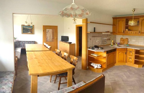Baerenstein Maison | Maison de vacances spacieuse à Bärenstein avec jardin