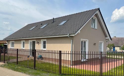 Fehrbellin Maison | Ferienhaus In Linum Mit Garten, Terrasse Und Grill