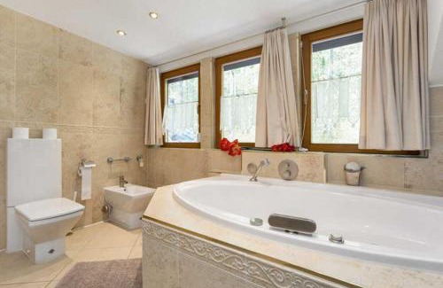 Oppach Chalet De Ski | Ferienhaus Jägerhaus Oppach Alleinlage mit See