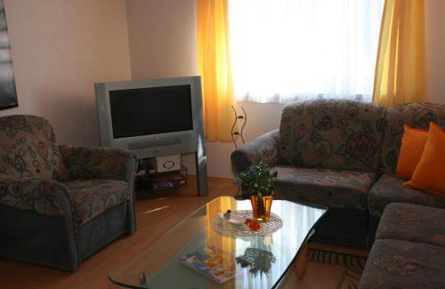 Alt Gaarz Maison | Ferienhaus "Kleiner Schoner"