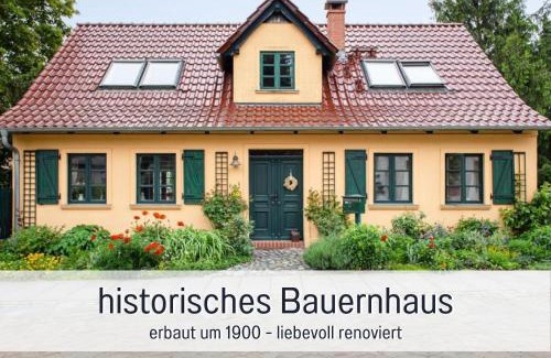 Lebus Maison | Ferienhaus Lebuser Land für bis zu 4 Personen mit 1300 qm Garten und Privatsauna, grandiosen Blick über die Oder, sonntags late check out bis 18 Uhr inklusive