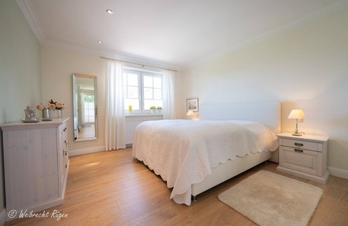 Puddemin Maison | Ferienhaus Lindenfels - Ferienhaus Lindenfels im Süden der Insel Rügen