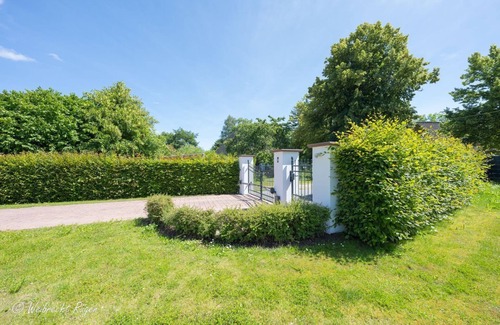 Puddemin Maison | Ferienhaus Lindenfels - Ferienhaus Lindenfels im Süden der Insel Rügen