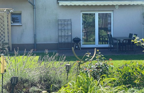 Kolkwitz Maison | Ferienhaus mit Terrasse auf Großem Grundstück