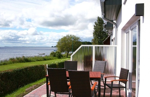 Lauterbach Maison | Ferienhaus Neuendorf F-1037 Haus Kaminfeuer - F-1037 Ferienhaus Neuendorf