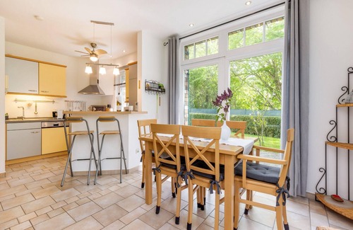 Zudar Maison | Ferienhaus Rügenbrise mit Seeblick direkt am Wasser