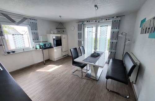 Pottenstein Maison | Ferienhaus Rosi für 2-5 Pers. mit Garten und Terasse