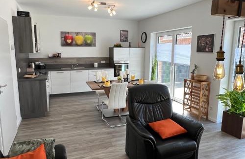 Apeldorn Maison | Ferienhaus "Royal Gala" Meppen Ebenerdig Carport Terrasse Neubau NETFLIX Free WIFI 2 Schlafzimmer Küche GästeWC