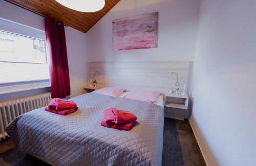 Hemfurth-Edersee Appartement | Ferienhaus Schöne Aussicht Ferienwohnung Rot
