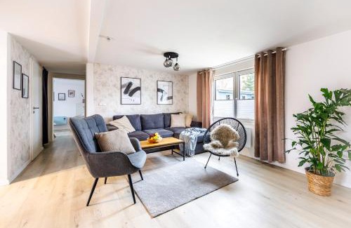 Joachimsthal Maison | Ferienhaus Seeliebe 70 QM I 2 Schlafzimmer I 5 min zum See I überdachte Terrasse I nahe Werbellinsee