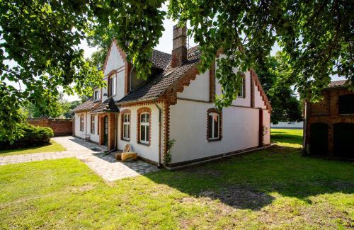 Deyelsdorf Appartement | Ferienhaus Sommer Linden