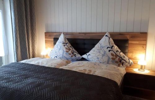 Losheim am See Appartement | Ferienhaus Sonnenhang