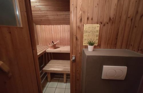 Bremke Appartement | Ferienhaus Waldwärme mit Kamin & Sauna