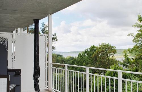 Lietzow Appartement | Ferienresidenz Zwei Bodden FeWo2-8 - Balkon, Sauna, Kamin