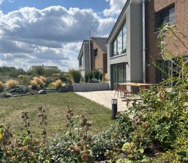 Lobnitz Maison | Ferienresort - idyllisches Ferienhaus mit Privatstrand und Sauna in der Nähe von Leipzig #HausMaja