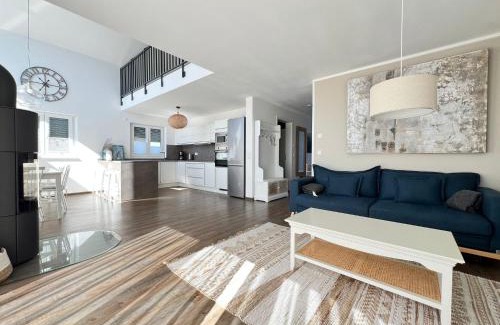 Lobnitz Maison | Ferienresort - idyllisches Ferienhaus mit Privatstrand und Sauna in der Nähe von Leipzig #HausMaja