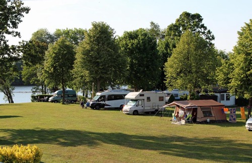 Alt Zeschdorf Autre | Ferienunterkunft Mietwohnwagen mit Dusche und WC Typ Storch