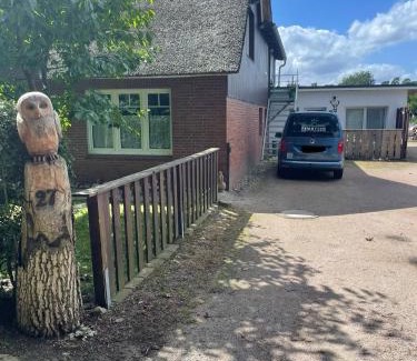 Kroeppelshagen-Fahrendorf Appartement | Ferienwohnungen Waldkauz