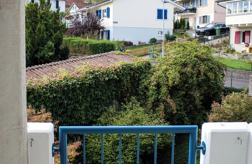 Neuhausen am Rheinfall Appartement | Ferienwohnung als Wohlfühloase mit Sonnigem Balkon 5 Min vom Rheinfall Entfernt
