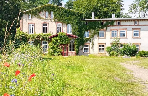 Lalendorf Appartement | Ferienwohnung im Gutshaus Alt Krassow inmitten der Natur