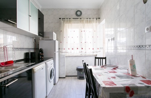 Algueirao - Mem Martins Appartement | Ferienwohnung/app. für 6 Gäste mit 70m² in Algueirão-mem Martins