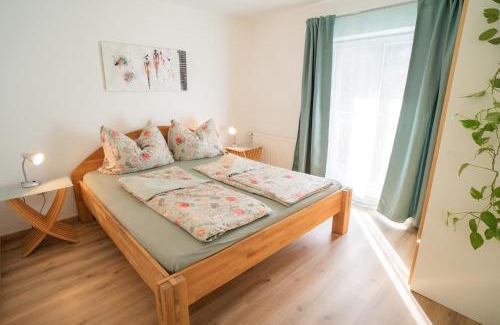 Pfons Appartement | Ferienwohnug Weissl