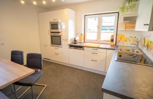 Pfons Appartement | Ferienwohnug Weissl