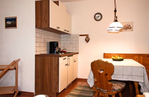 Hohenaschau im Chiemgau Appartement | Ferienwohnung I° "Talstüberl" mit extra Schlafzimmer und Terrasse, 34 qm