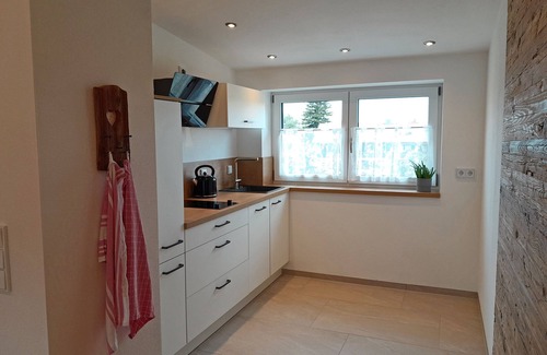 Aschau im Chiemgau Appartement | Ferienwohnung Bergblick Loft, 57 qm mit Separatem Schlafzimmer und West-balkon