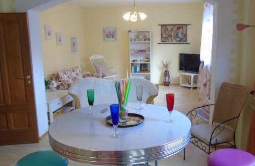Mernes Appartement | Ferienwohnung Ullrich im Spessart