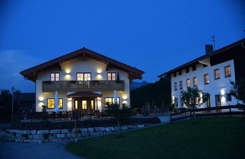 Bernau am Chiemsee Appartement | Ferienwohnung Hochfelln für 1-3 Personen (30 qm)