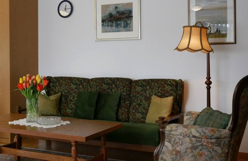 Oflingen Appartement | Ferienwohnung 1, 100qm, Pergola, behindertengerecht, 2 Schlafzimmer, max. 6 Personen