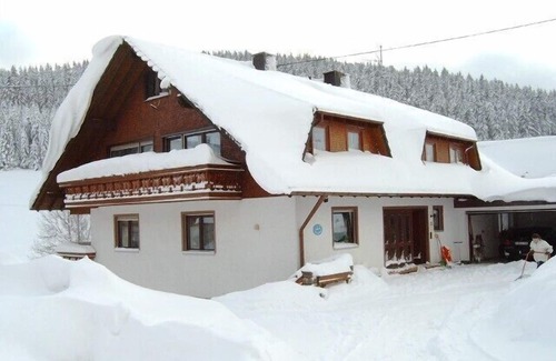 Urach Appartement | Ferienwohnung 1 DG, 2 Schlafräume