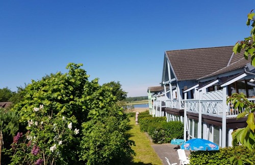 Neuensien Appartement | Ferienwohnung 15 im Fischerhaus mit Balkon
