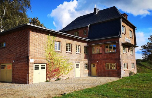 Alt Suhrkow Appartement | Ferienwohnung 2 - Bahnhof Hohen Mistorf - Ferienwohnungen