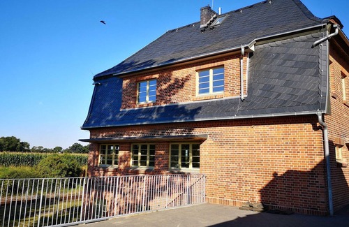 Alt Suhrkow Appartement | Ferienwohnung 2 - Bahnhof Hohen Mistorf - Ferienwohnungen