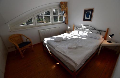 Garz/Rugen Appartement | Ferienwohnung 2 im Gutshaus Losentitz