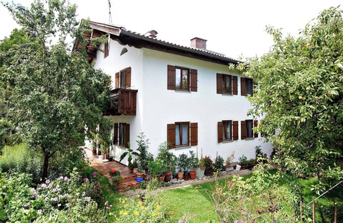 Bad Endorf Appartement | Ferienwohnung, 48 qm Erdgeschoss, 1 Seperates Schlafzimmer