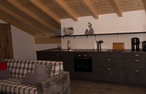 Inzell Appartement | Ferienwohnung 5 "Bäckeralm" für 4 Personen, 2 Schlafzimmer, Balkon, 95 m²