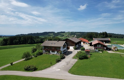 Rimsting Appartement | Ferienwohnung 54qm mit Dusche, Balkon und Grillmöglichkeit