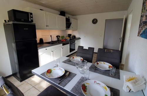 Anzhausen Appartement | Ferienwohnung 60qm mit Smart-tv und Lounge-ecke
