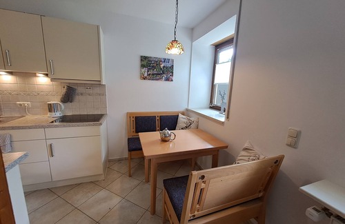 Rottau Appartement | Ferienwohnung Almglück, Separates Schlafzimmer, Küche, Terrasse, TV, Wlan