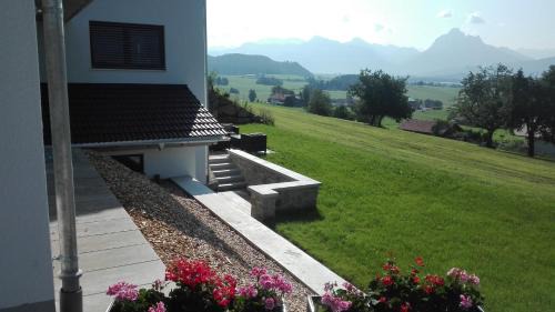 Hopferau Appartement | Ferienwohnung Alpenpanorama