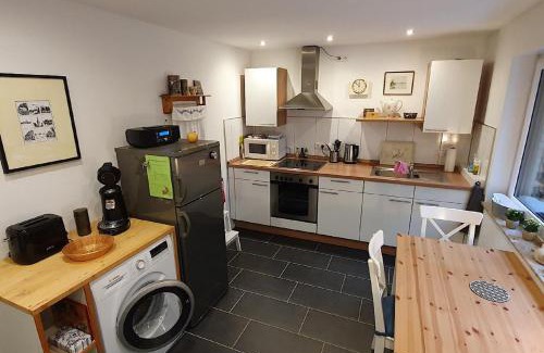 Overath Appartement | Ferienwohnung am Atelier Horn