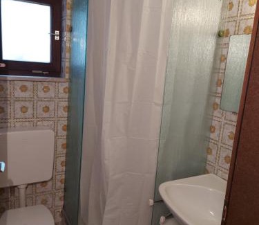 Untermunstertal Appartement | Ferienwohnung am Bächle