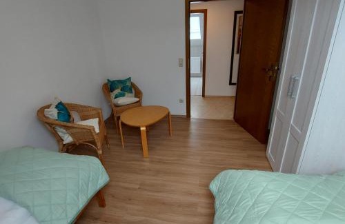 Wiesent Appartement | Ferienwohnung am Berg