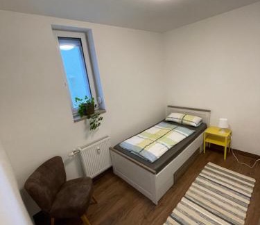 Tonna Appartement | Ferienwohnung Am Brunnen