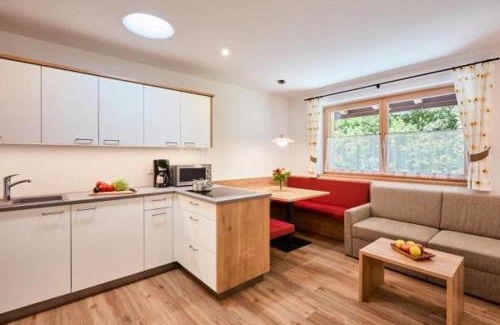 Naz Sciaves Appartement | Ferienwohnung am Kernhof - Neues Apartment in ruhiger Lage mitten in der Natur - ideal für Paare, Familien, Gäste mit Hunden