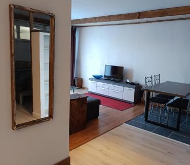 Ahrdt Appartement | Ferienwohnung am See