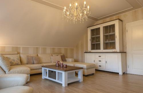 Voehl Appartement | Ferienwohnung Am Wäldchen